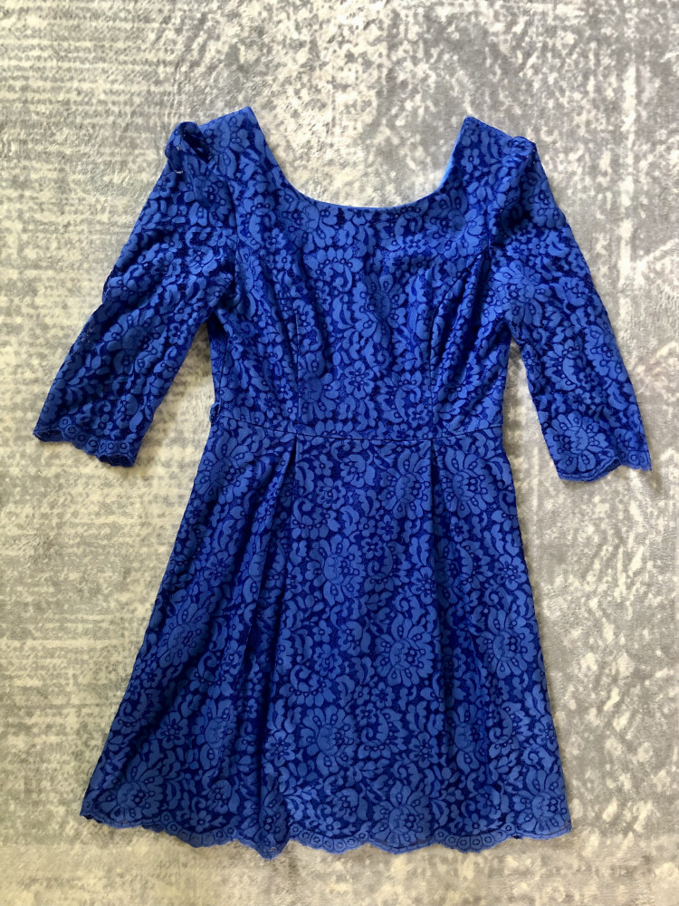 Review blue lace dress size 12