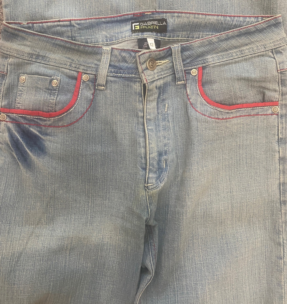 Like New - Ladies Fashionable Jeans with red trim on pockets
