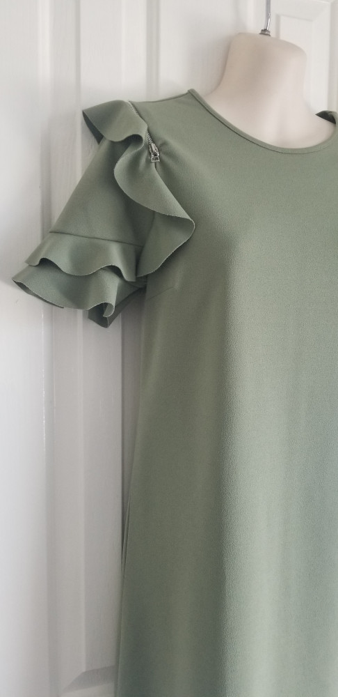 Green stretch fit Zara dress size M 