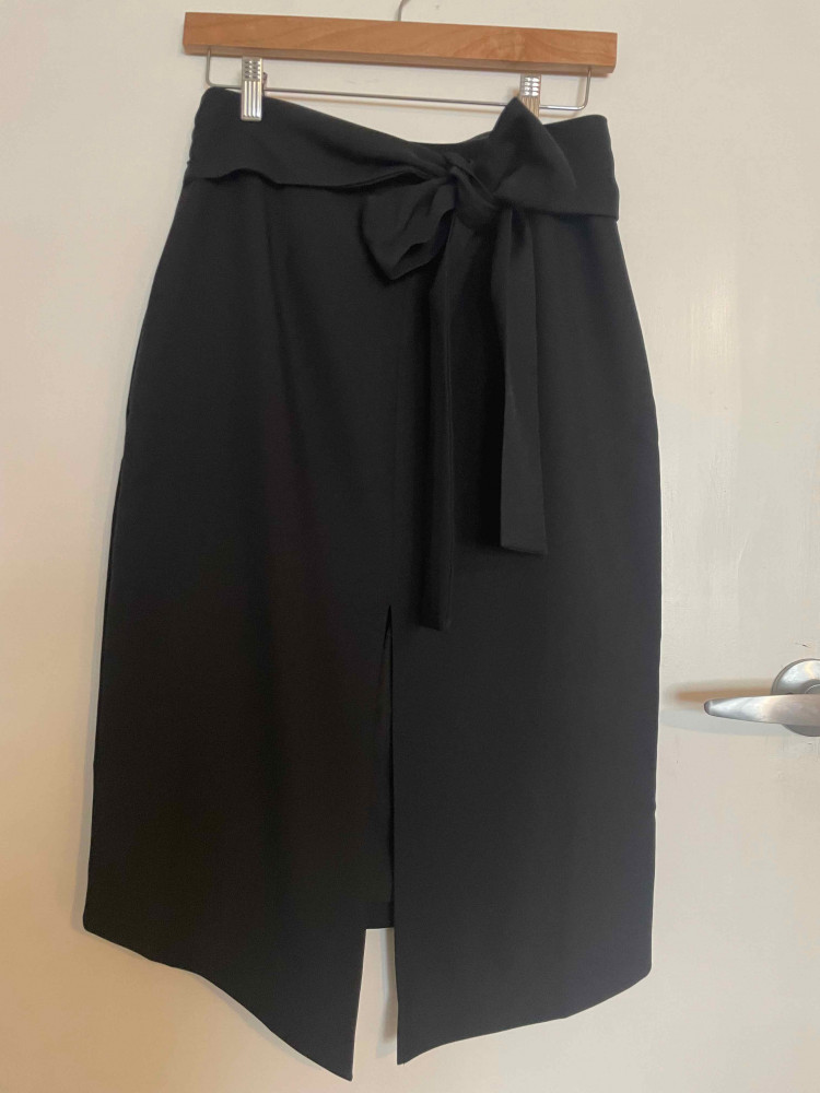 Akaysha Midi Skirt