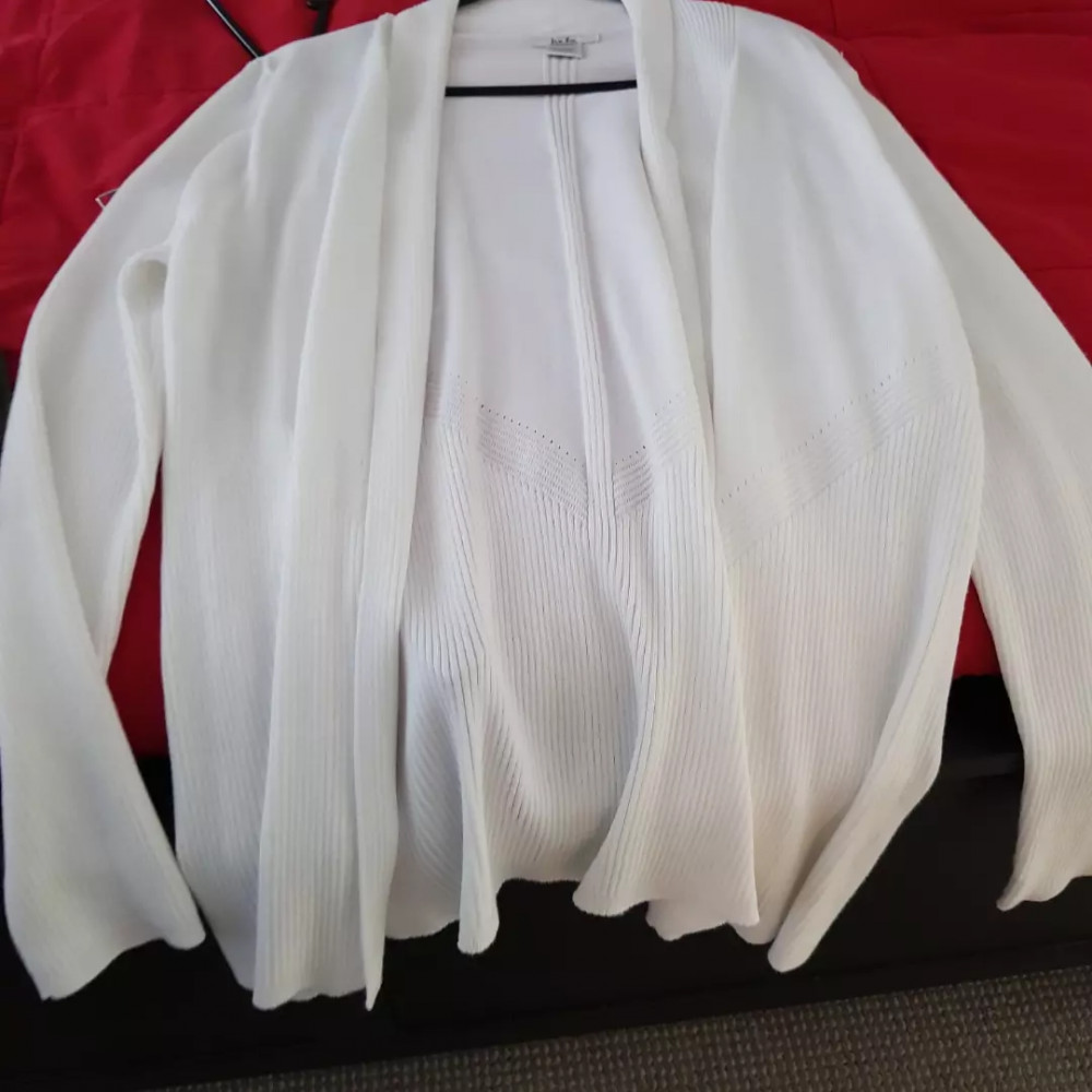 White long sleeved cardigan