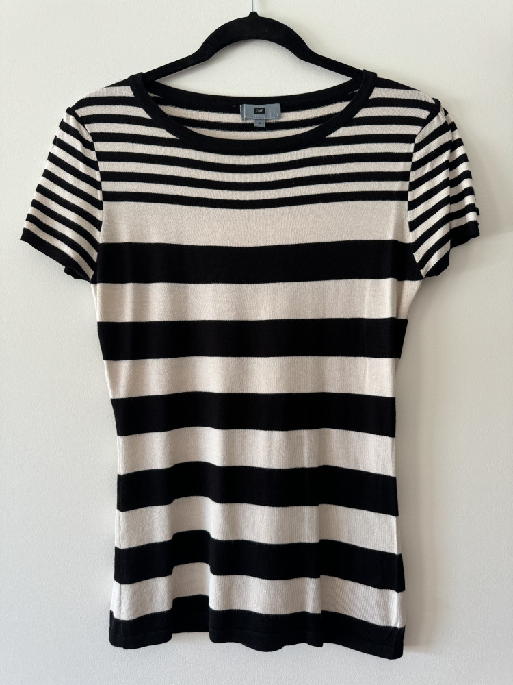 Cue black and cream stripe shortsleeved knit