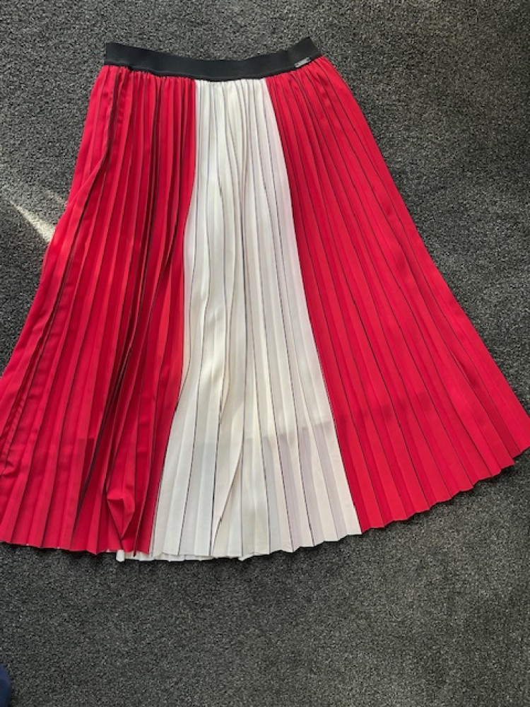 Guess Red/White Pleated Skirt 