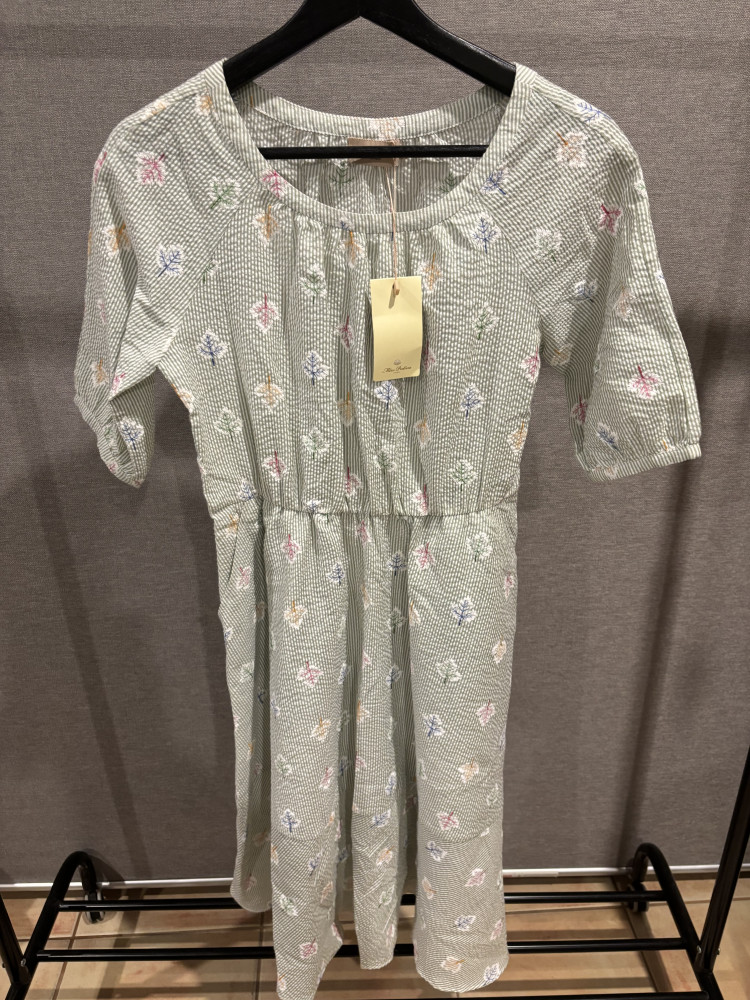 leaf print dress