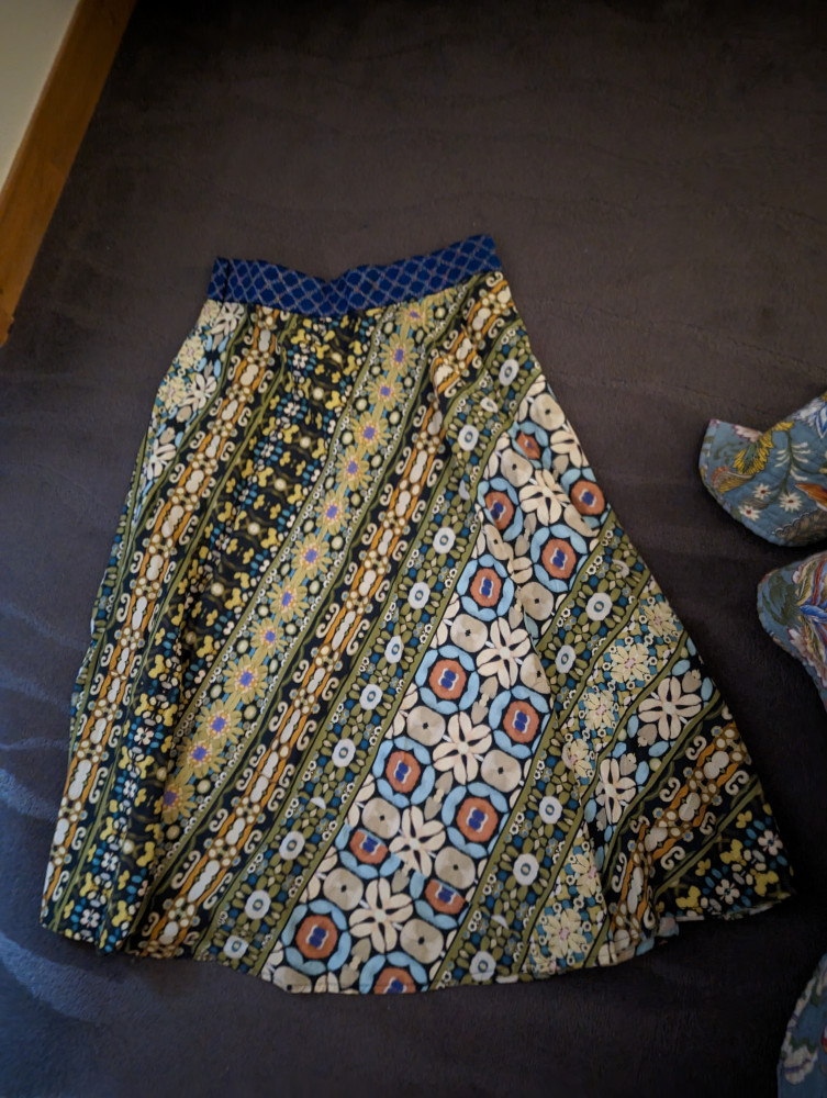 Banded multi colour skirt.