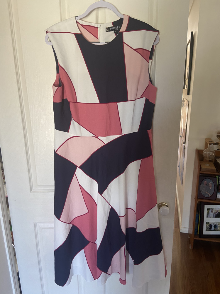 Ladies dress 16
