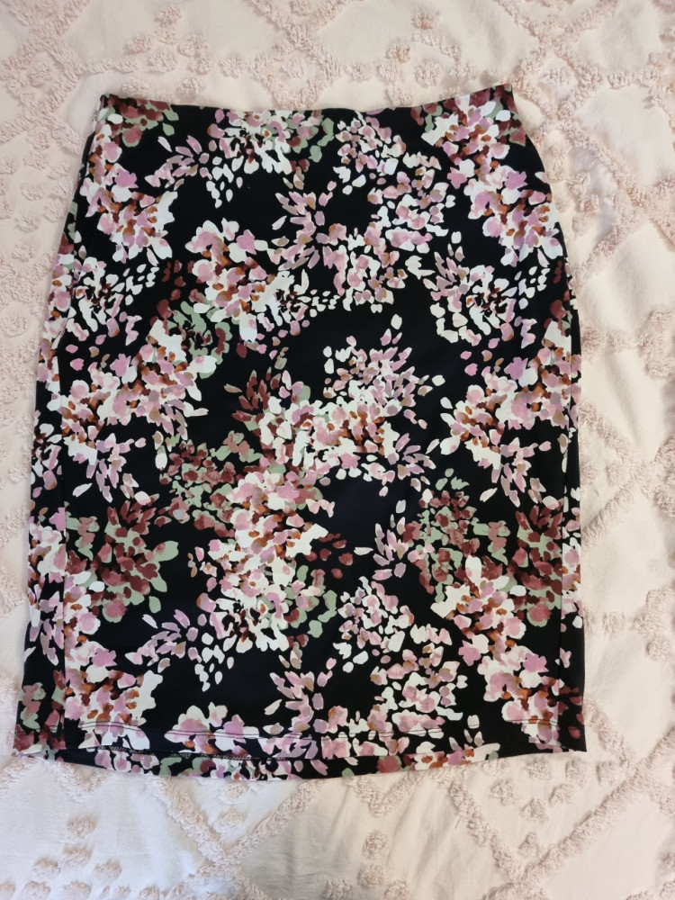 Jacquie E Floral Skirt