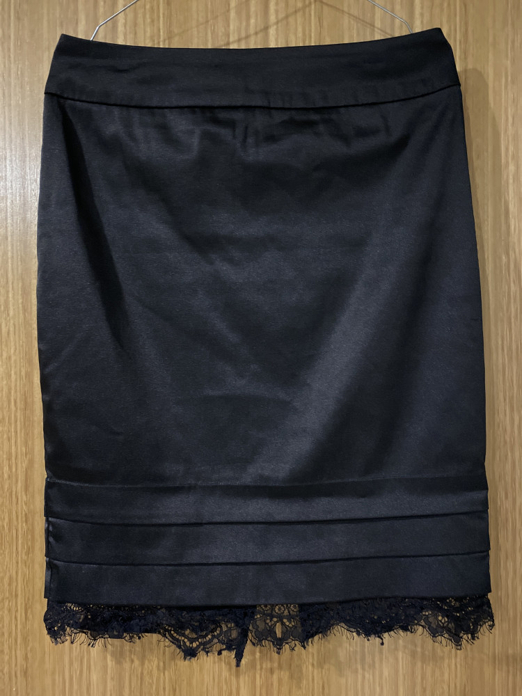 Review black skirt with lace size 10